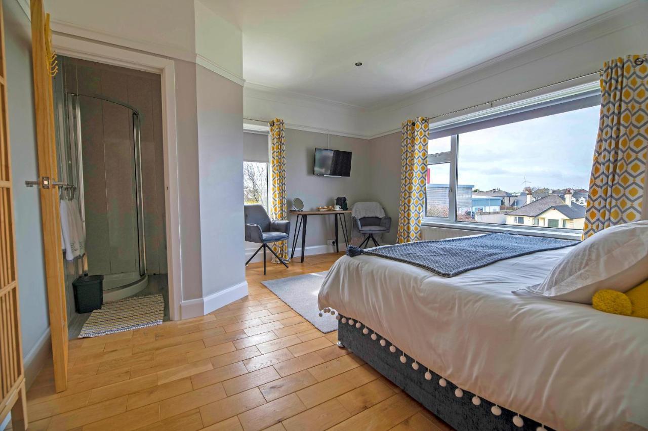 Hotel Larkhill House Portrush Esterno foto