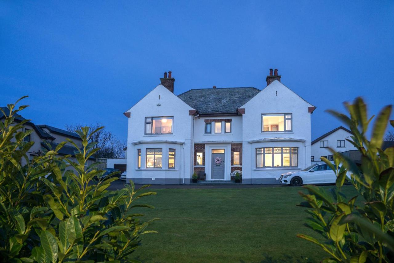 Hotel Larkhill House Portrush Esterno foto