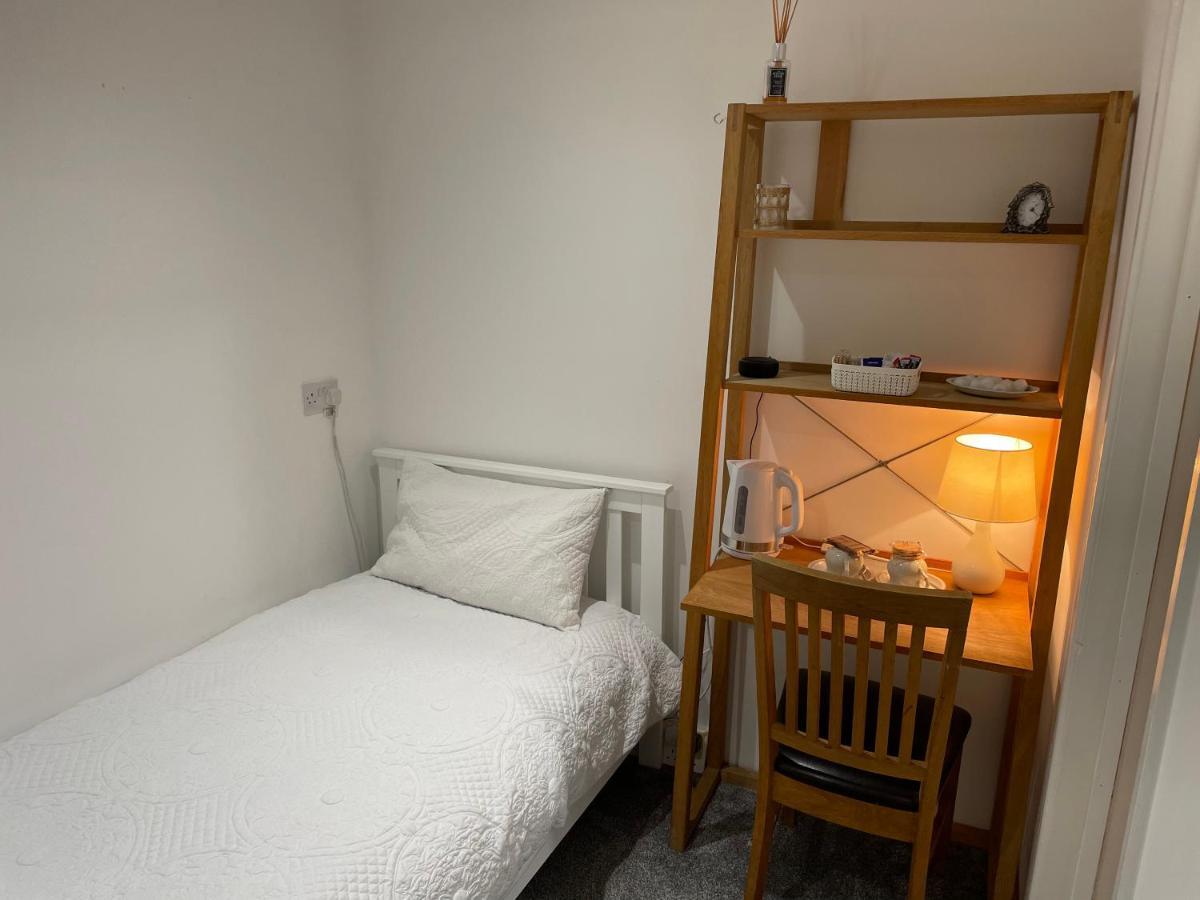 Hotel Larkhill House Portrush Esterno foto