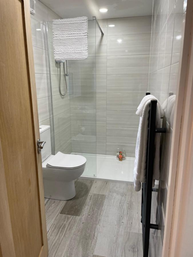 Hotel Larkhill House Portrush Esterno foto