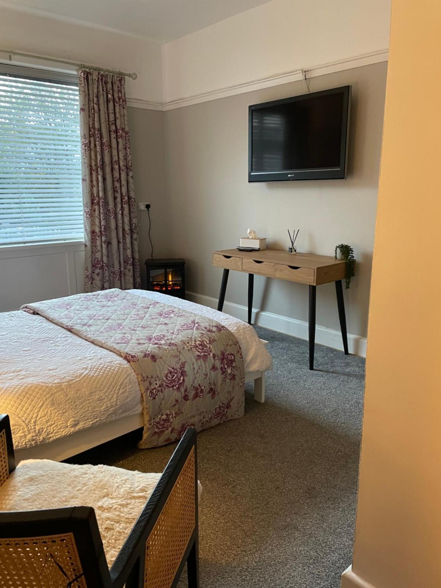 Hotel Larkhill House Portrush Esterno foto
